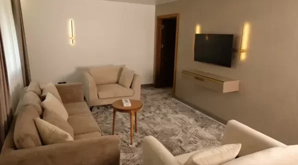 Tehran-Laleh-09